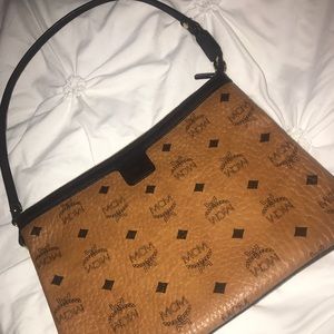 MCM pouch
